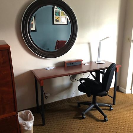 Fireside Inn & Suites Auburn Lewiston Exteriör bild
