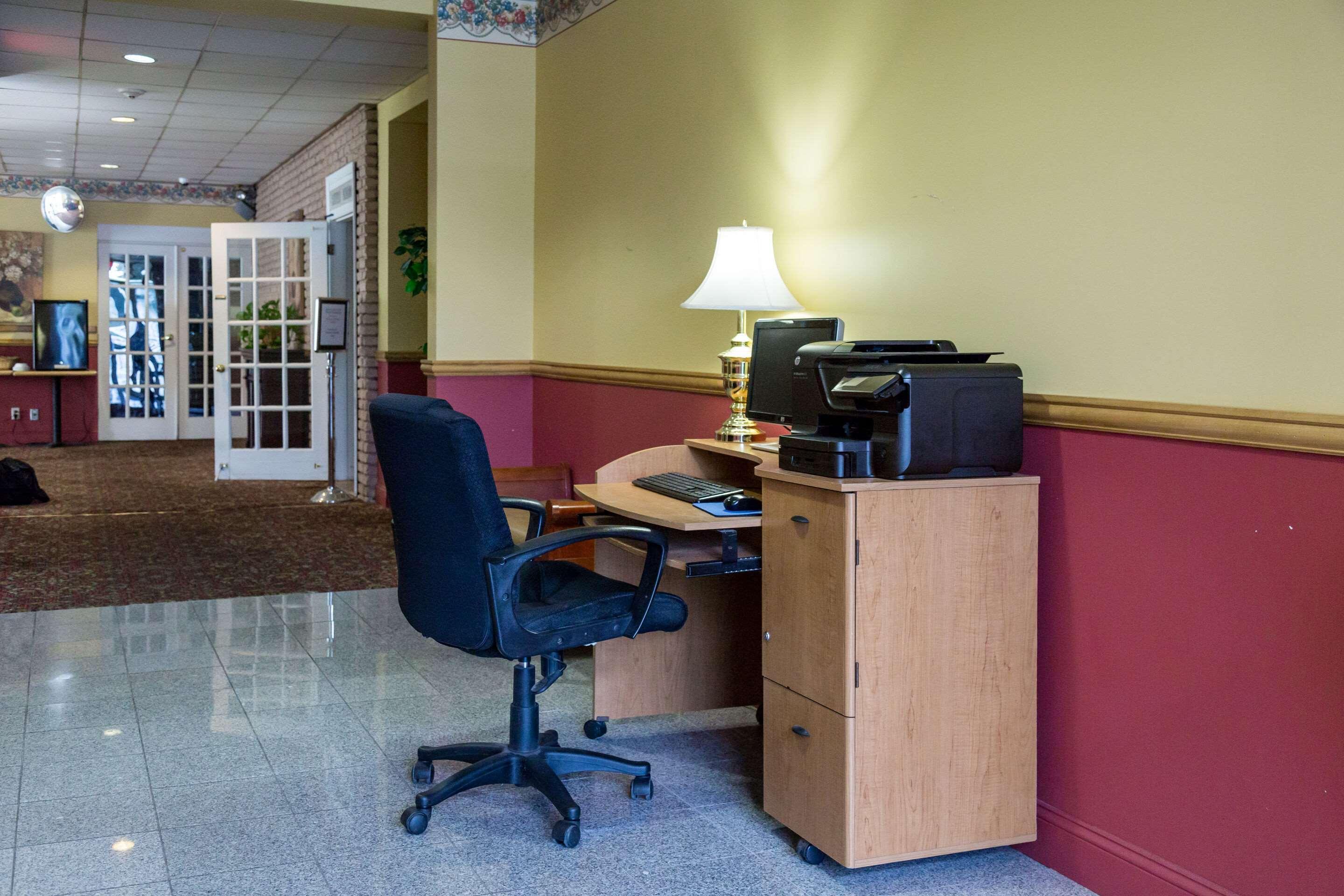Fireside Inn & Suites Auburn Lewiston Exteriör bild